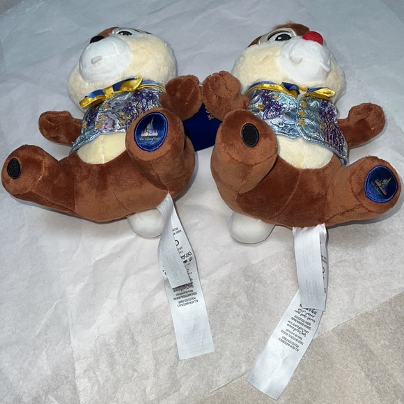 WALT DISNEY WORLD 50TH ANNIVERSARY CHIP AND DALE PLUSH - Picture 11 of 12